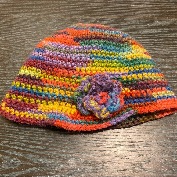 Beautiful Handmade Wool Knit Beanie & Loose Knit Matching Scarf - Picture 4 of 7